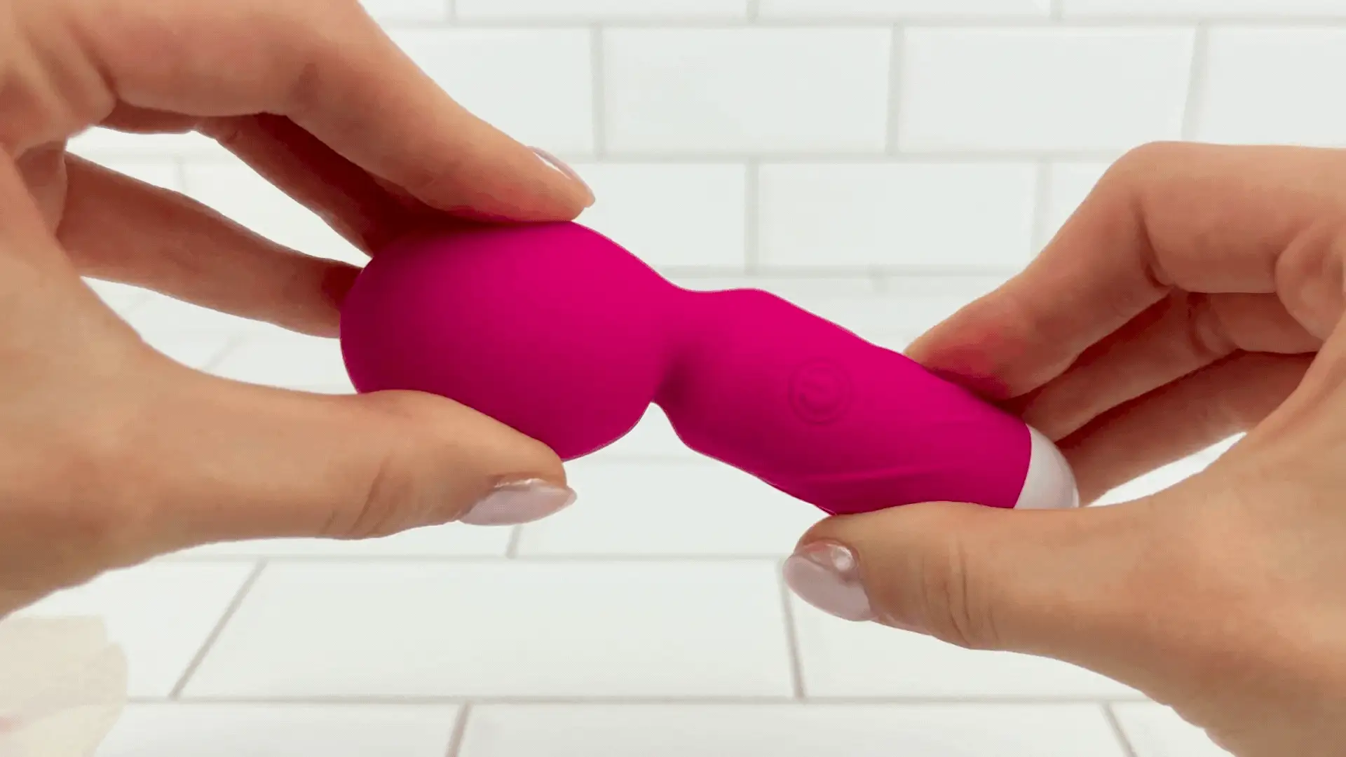 Wanda Mini Pocket Play Wand Vibrator - Strong Cl*t O's During Sex! - Image 4